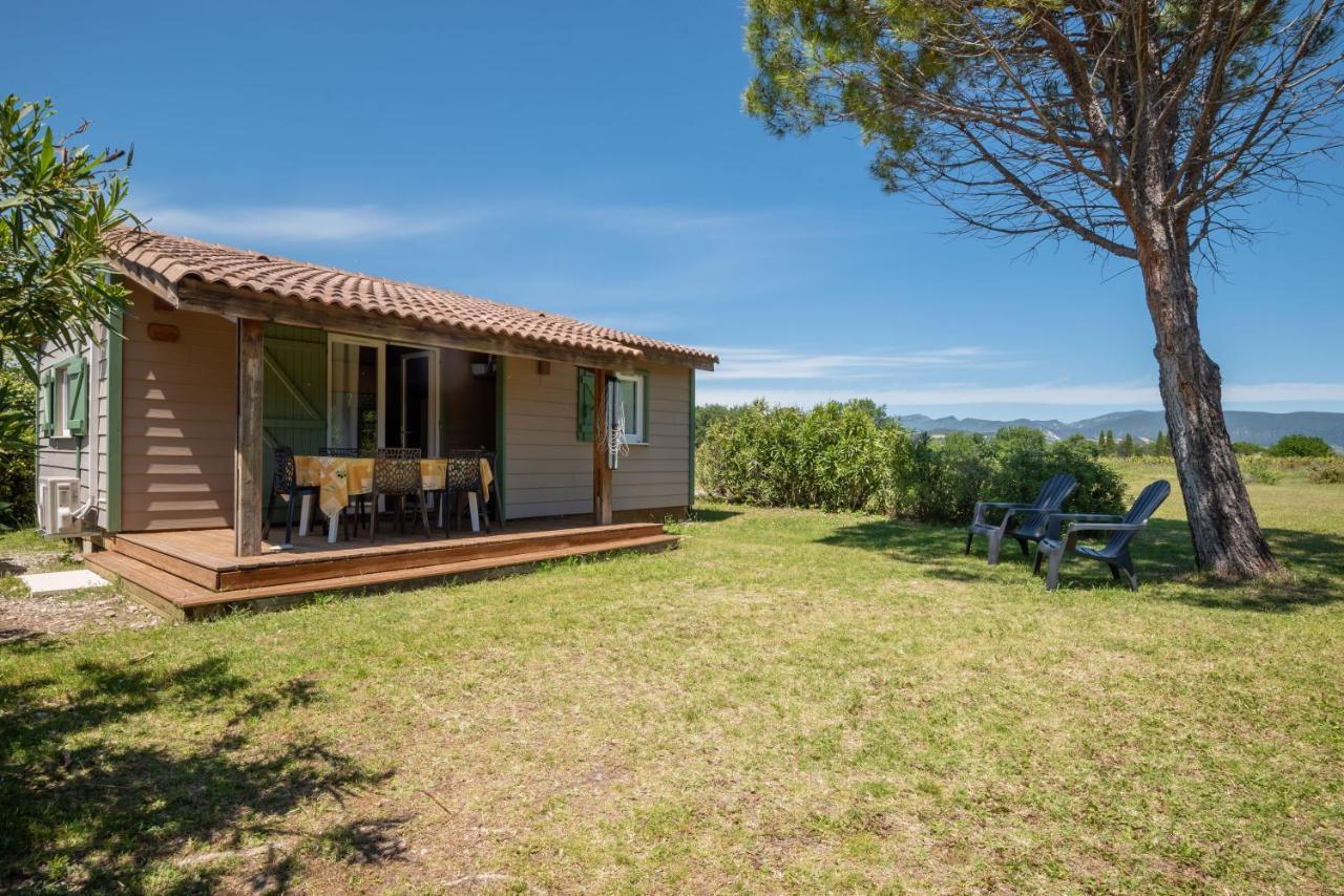 Domaine Des Bridoux Village De Gites Mirabel-aux-Baronnies Exteriör bild