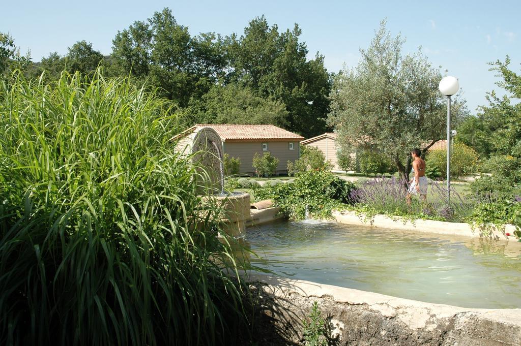 Domaine Des Bridoux Village De Gites Mirabel-aux-Baronnies Rum bild